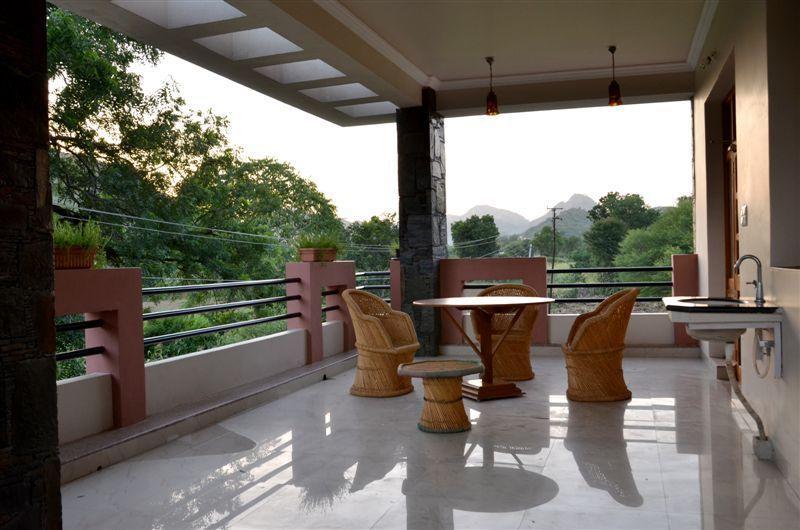 The Royale Country Retreat Bed & Breakfast Udaipur Exterior photo